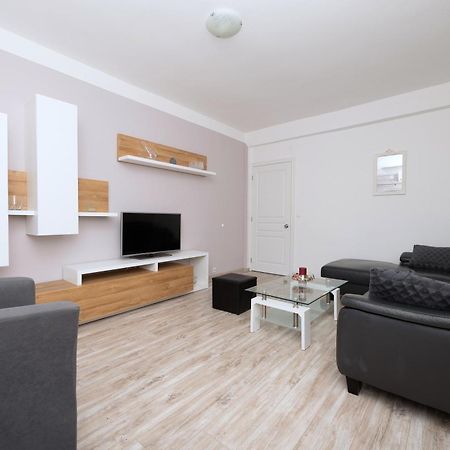Apartments Talija 드라슈니체 외부 사진